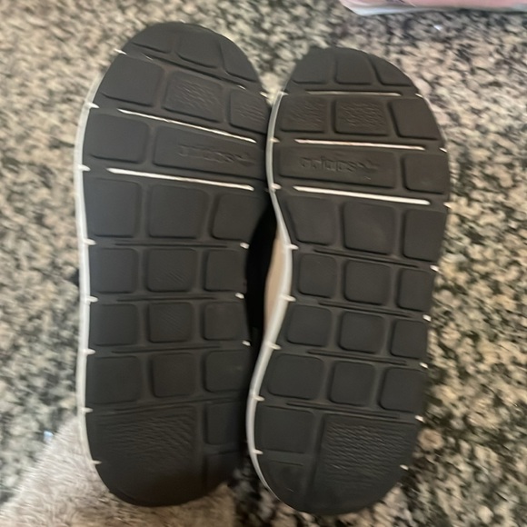 Adidas Sneakers - Picture 4 of 4